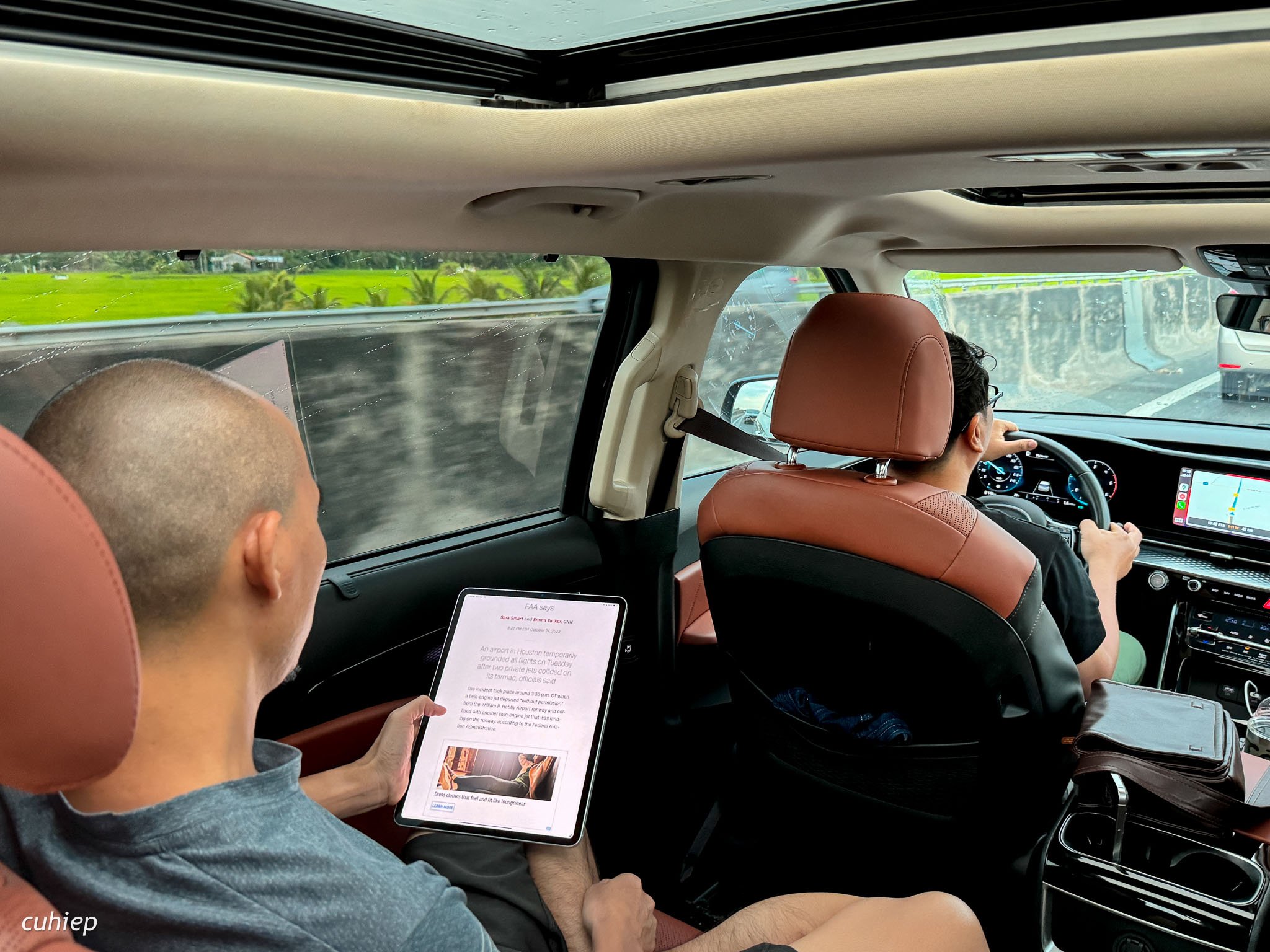 Cho Thuê xe carnival 7 chỗ có tài xế tại Hà Nội