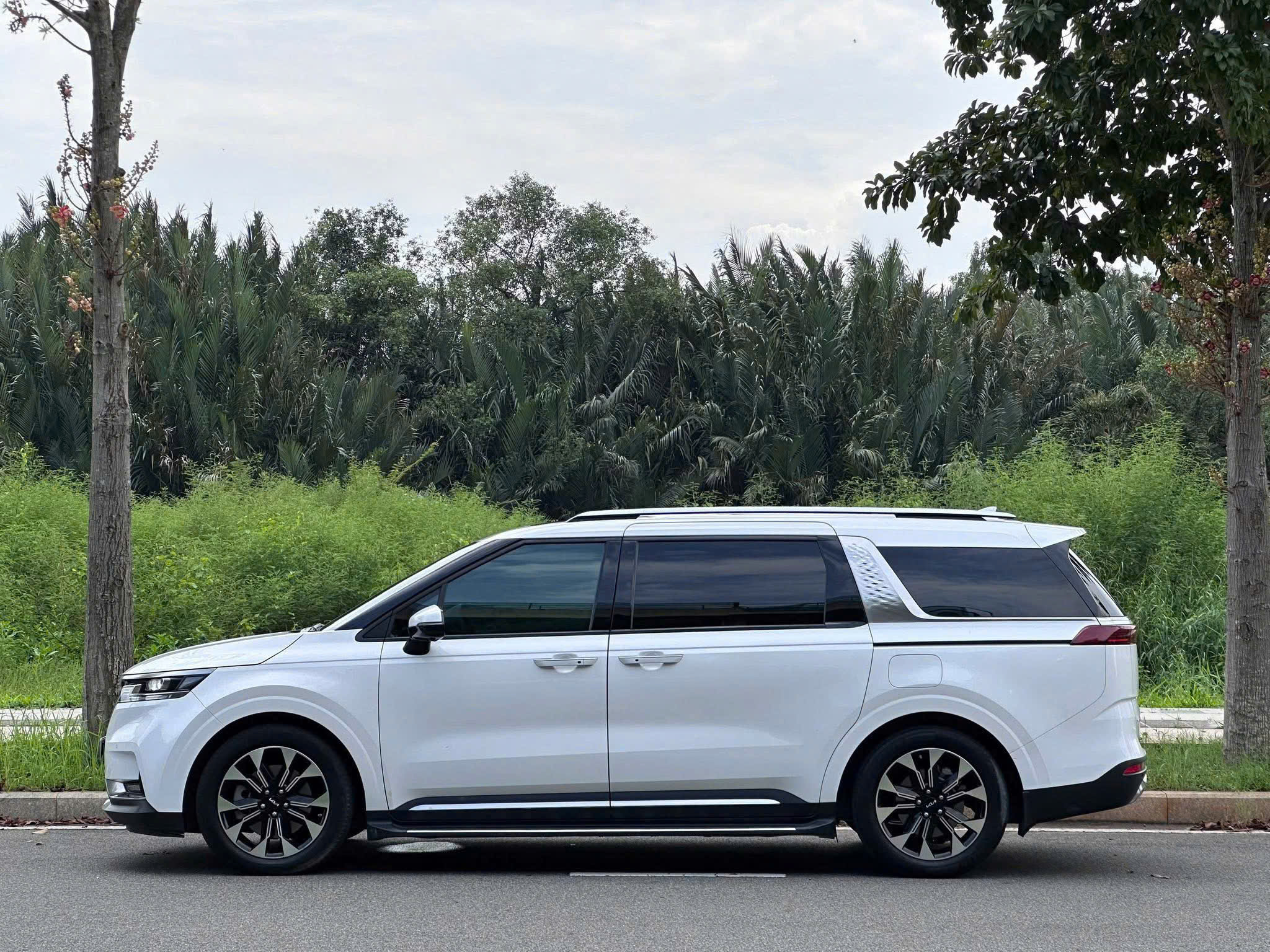 Thuê xe 7 chỗ giá rẻ nhất ở Hà Nội