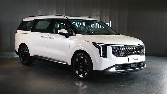 Thuê xe Carnival có tai xế